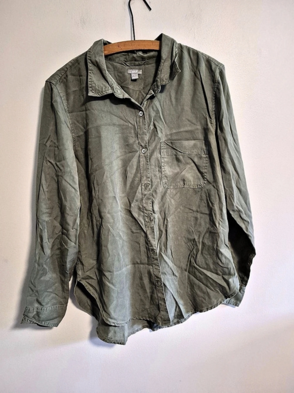 aerie Small Olive Green Button Down Lomg Sleeve Blouse Shirt